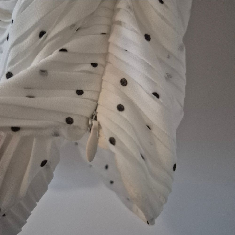 Frame Gathered Button Front Top In Off White Size… - image 7